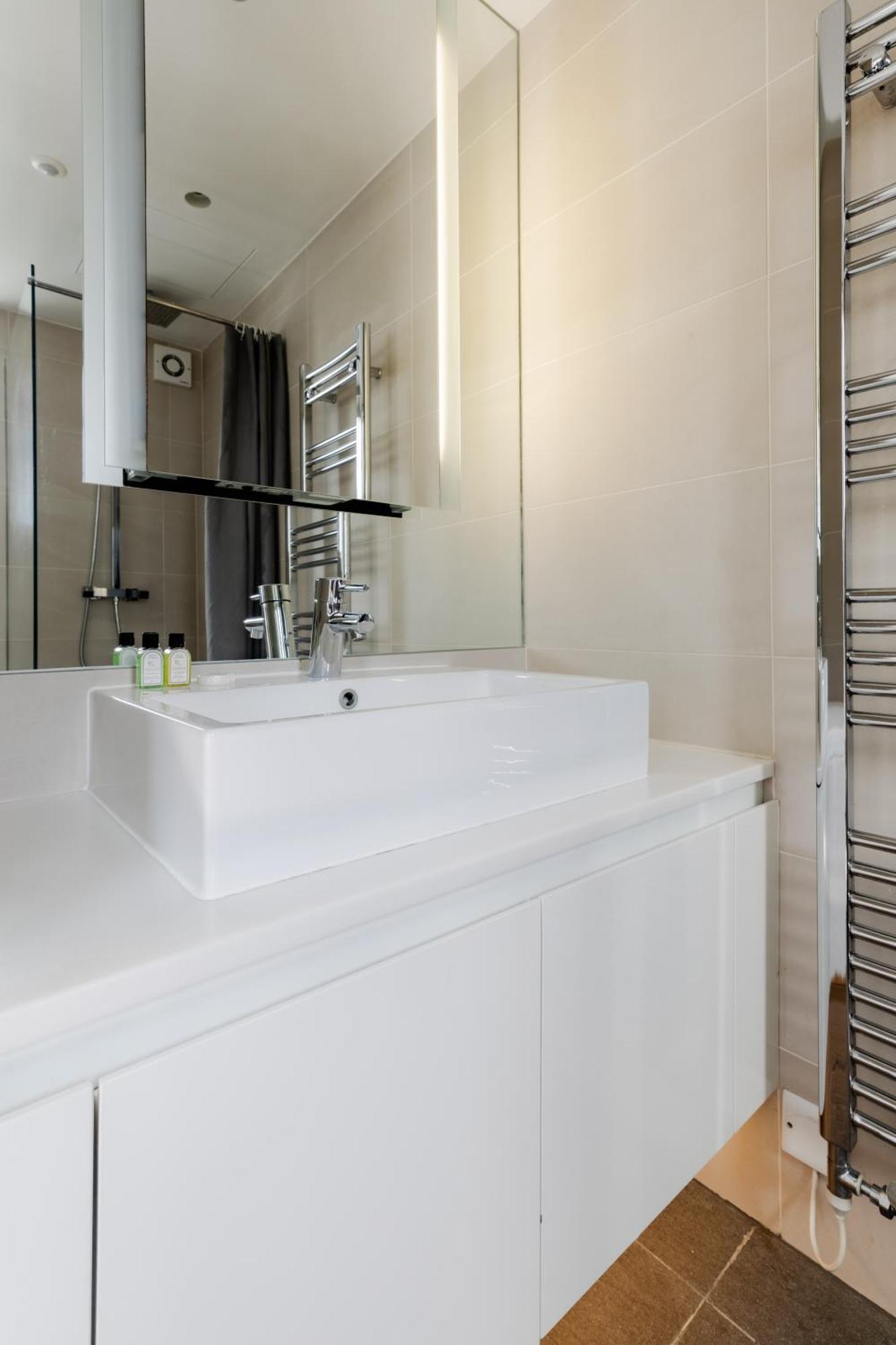 Stayinn Soho Apartments Лондон Экстерьер фото