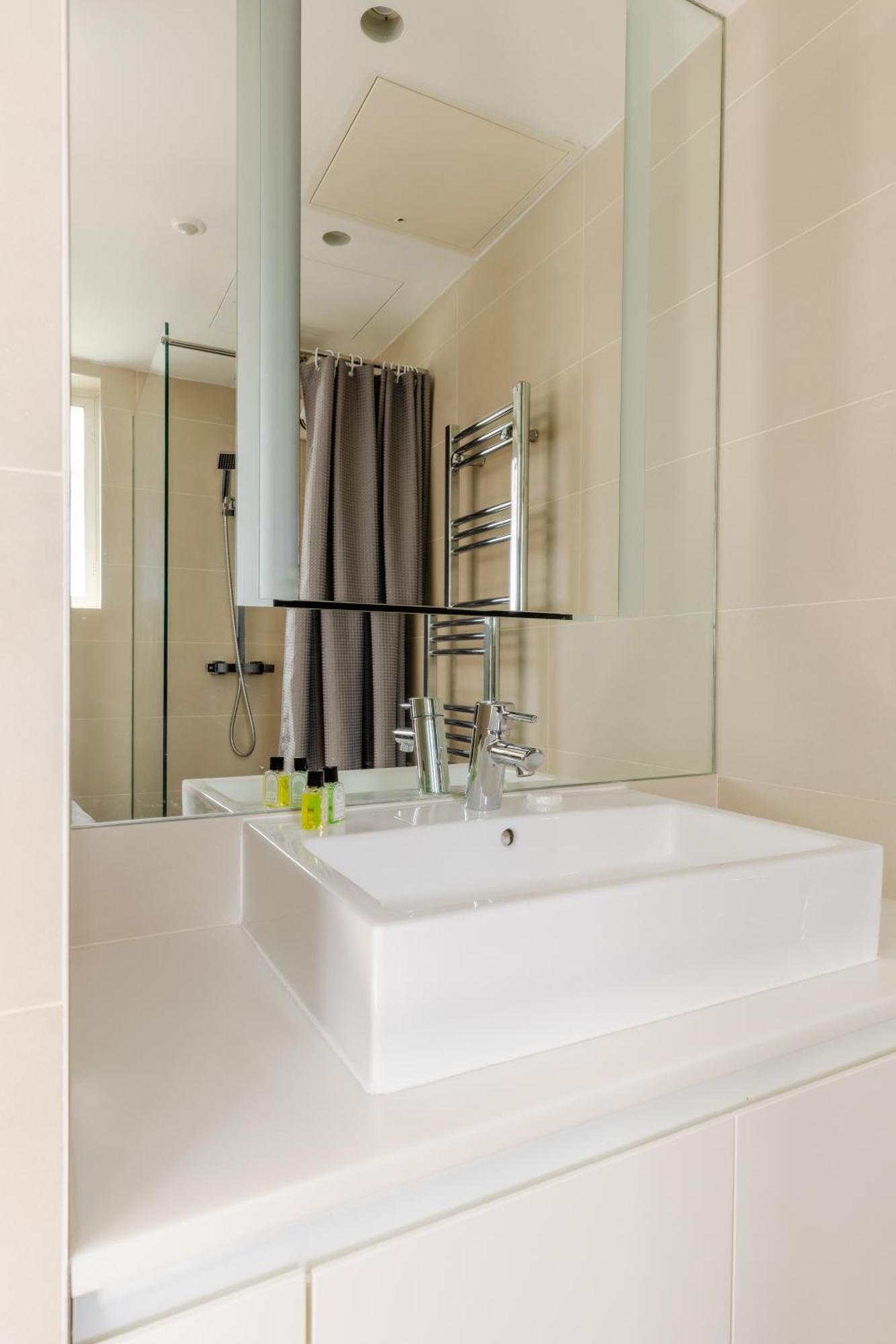 Stayinn Soho Apartments Лондон Экстерьер фото